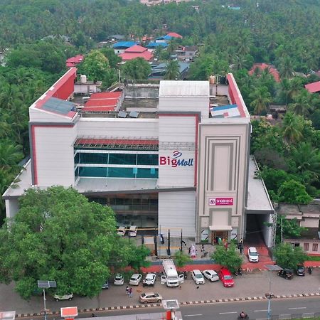 Bigmall Residency Hotel Kannangad Exterior foto